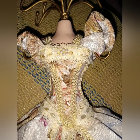 Vintage Baroque style jewelry holder - Picture 6 of 12